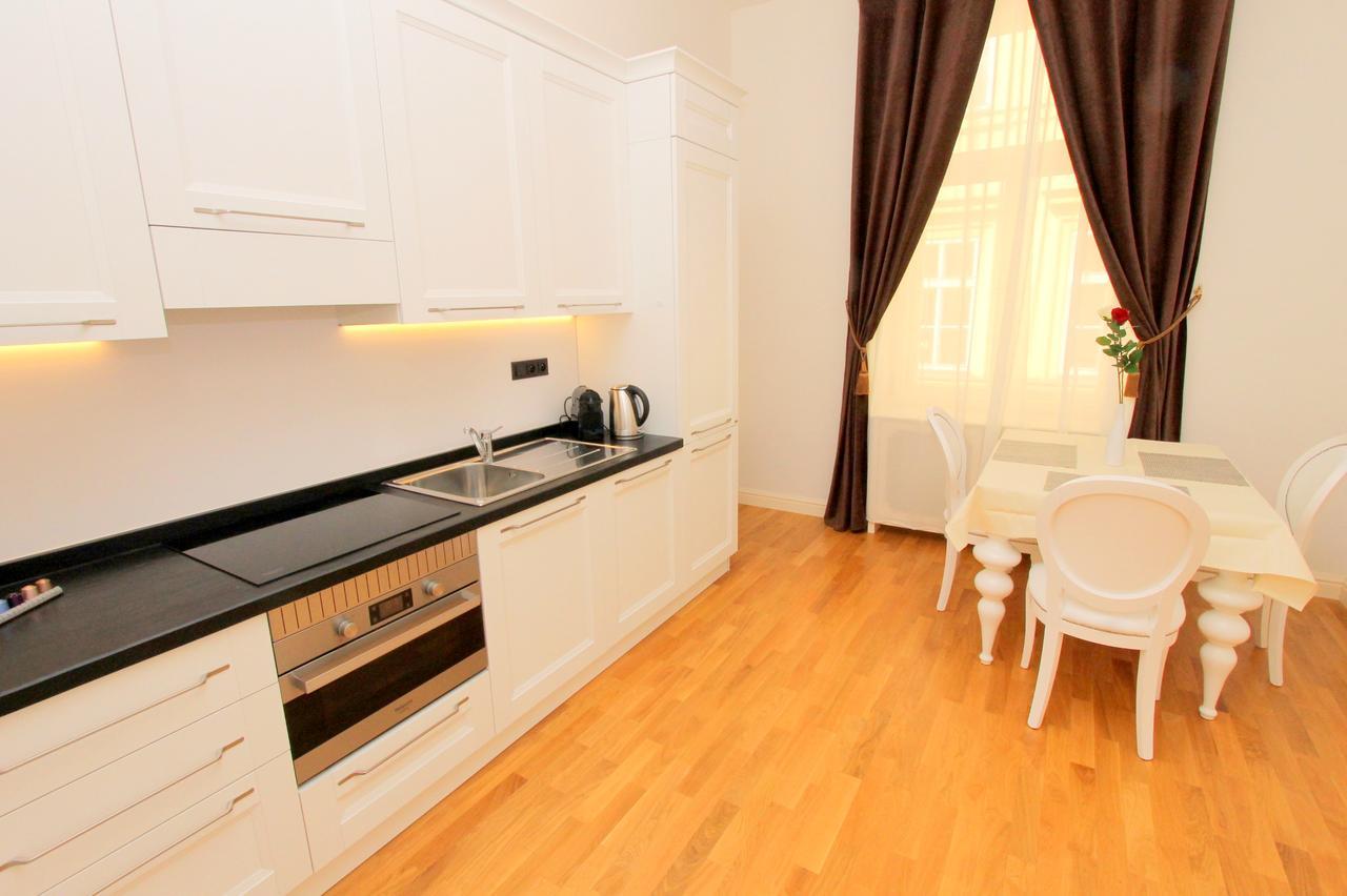 Luxury Apartments Krocinova Prag Eksteriør billede