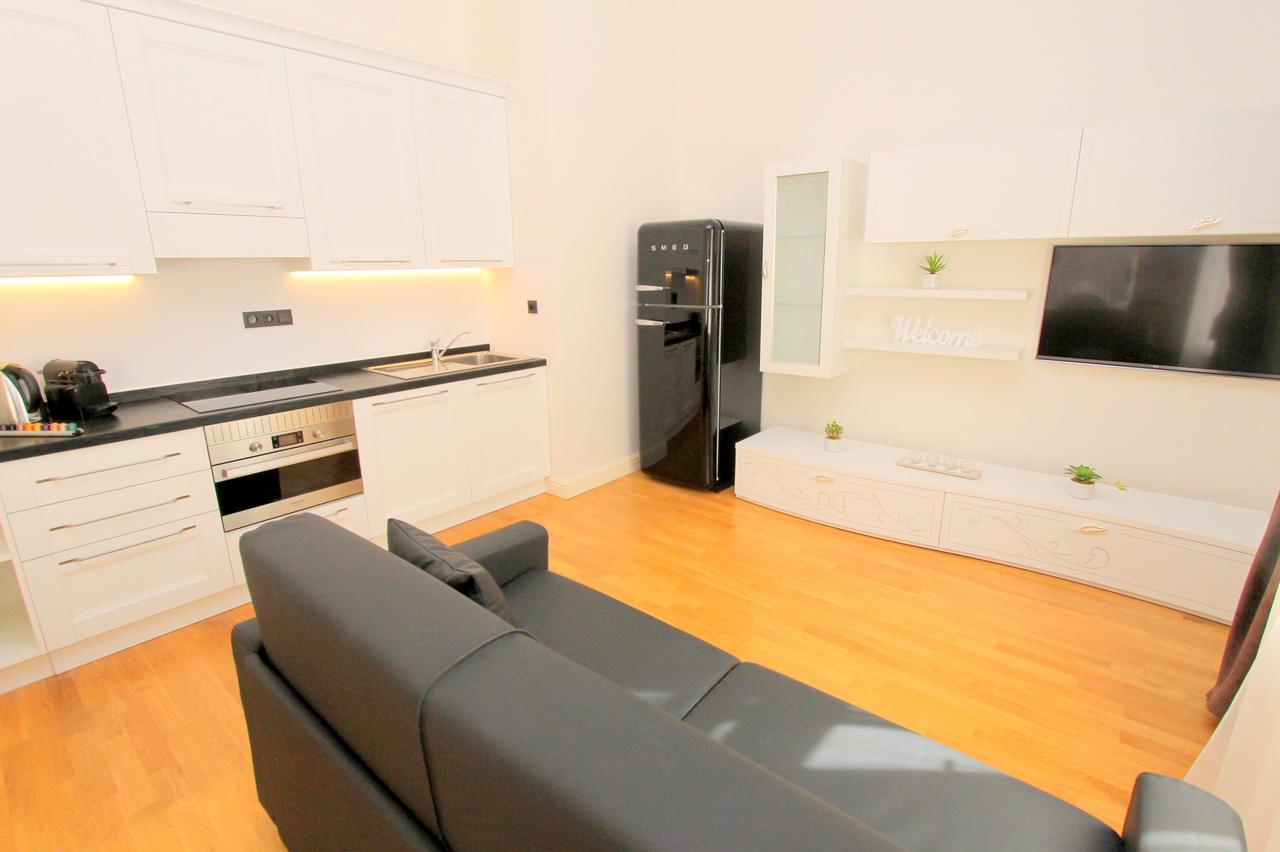 Luxury Apartments Krocinova Prag Eksteriør billede
