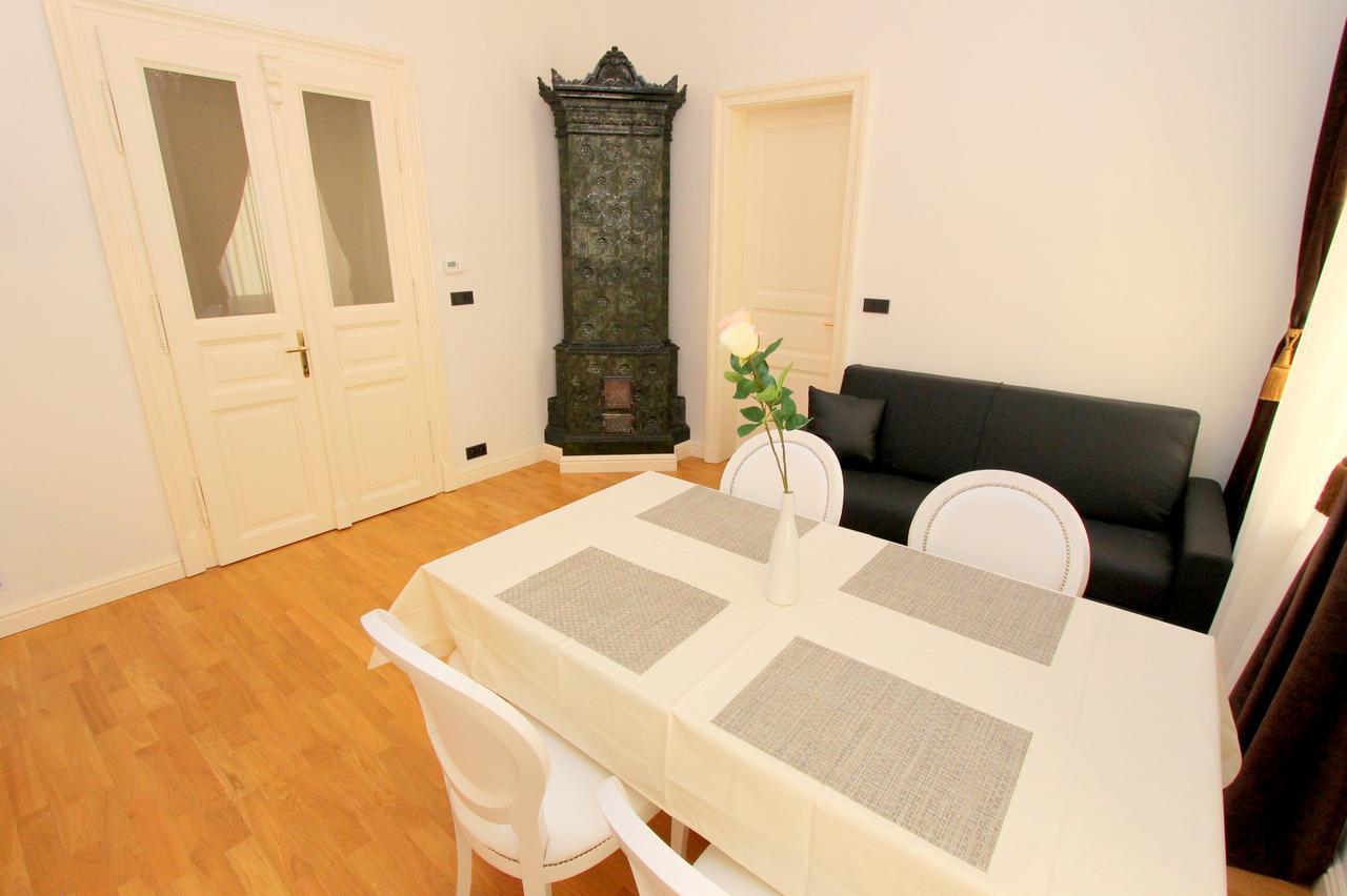 Luxury Apartments Krocinova Prag Eksteriør billede