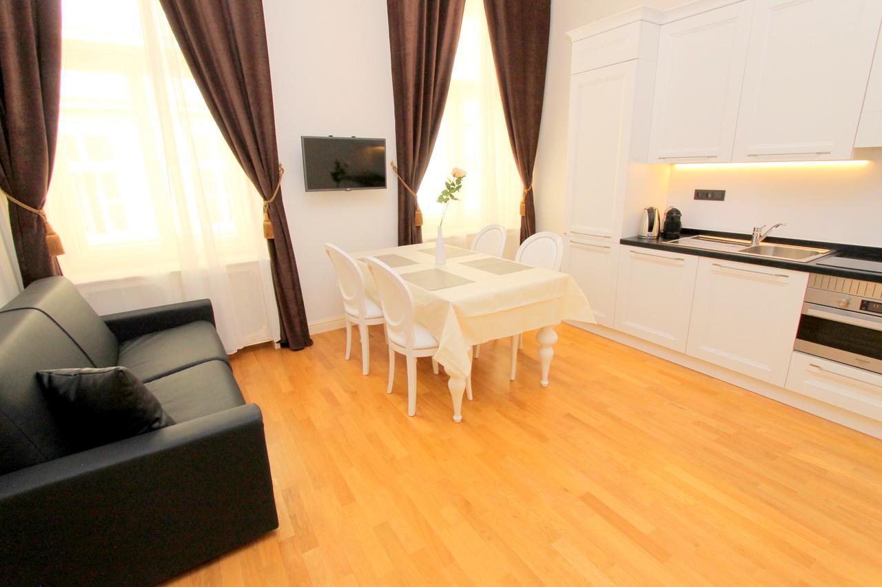 Luxury Apartments Krocinova Prag Eksteriør billede