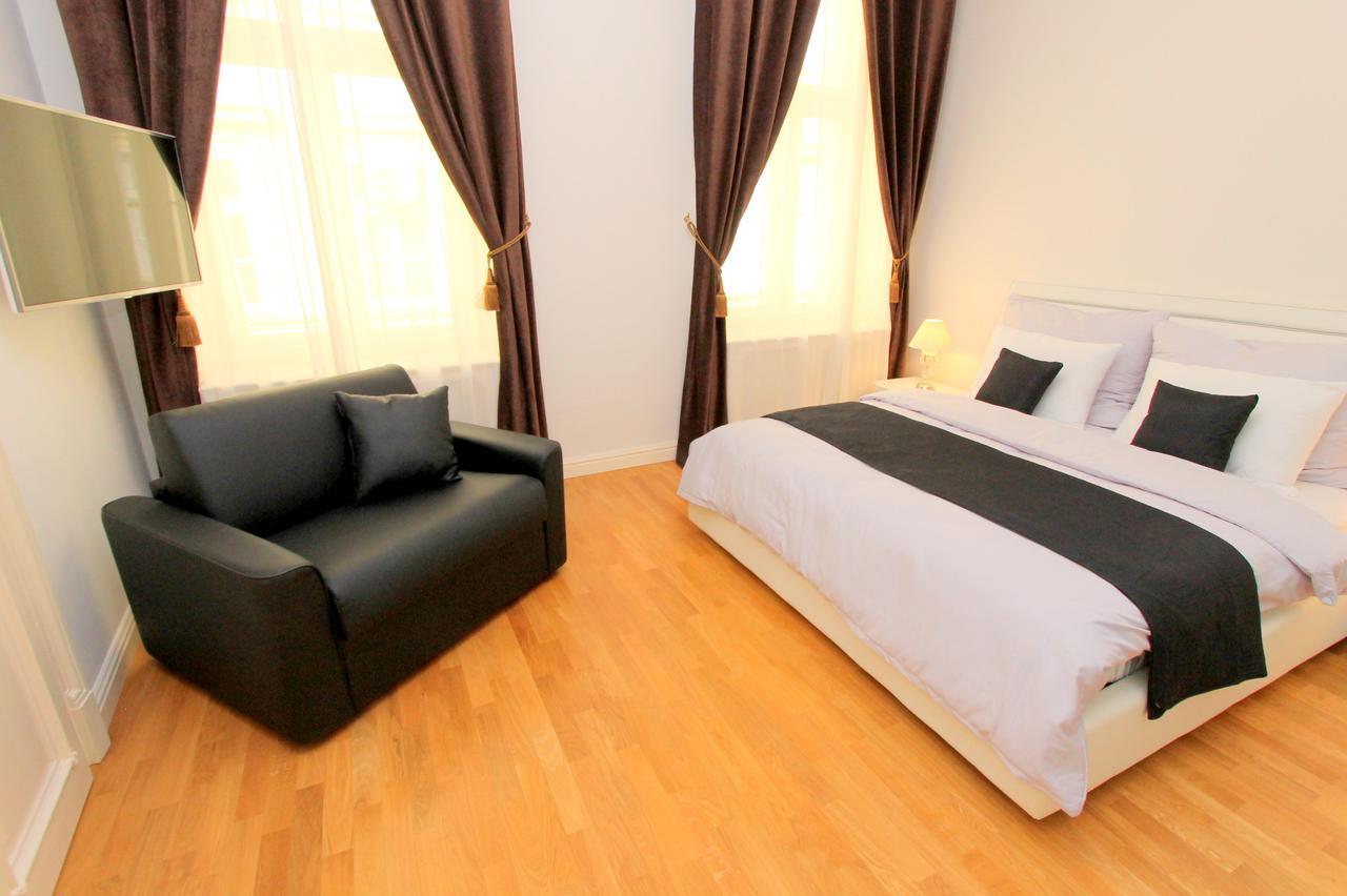 Luxury Apartments Krocinova Prag Eksteriør billede