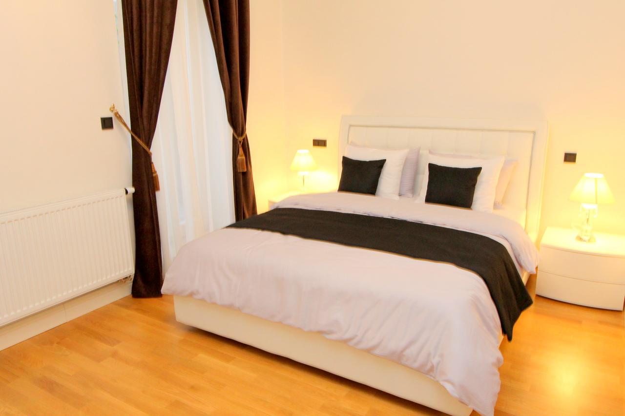 Luxury Apartments Krocinova Prag Eksteriør billede