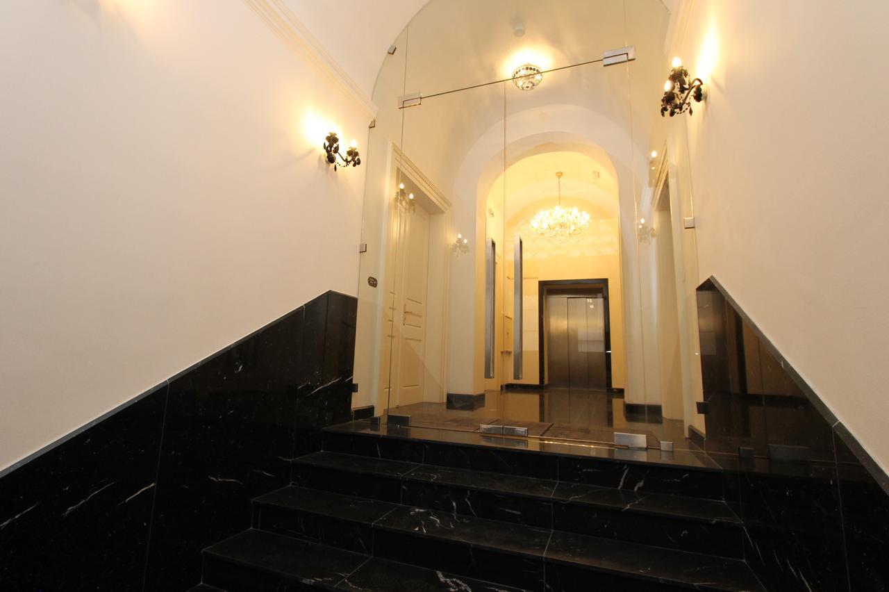 Luxury Apartments Krocinova Prag Eksteriør billede